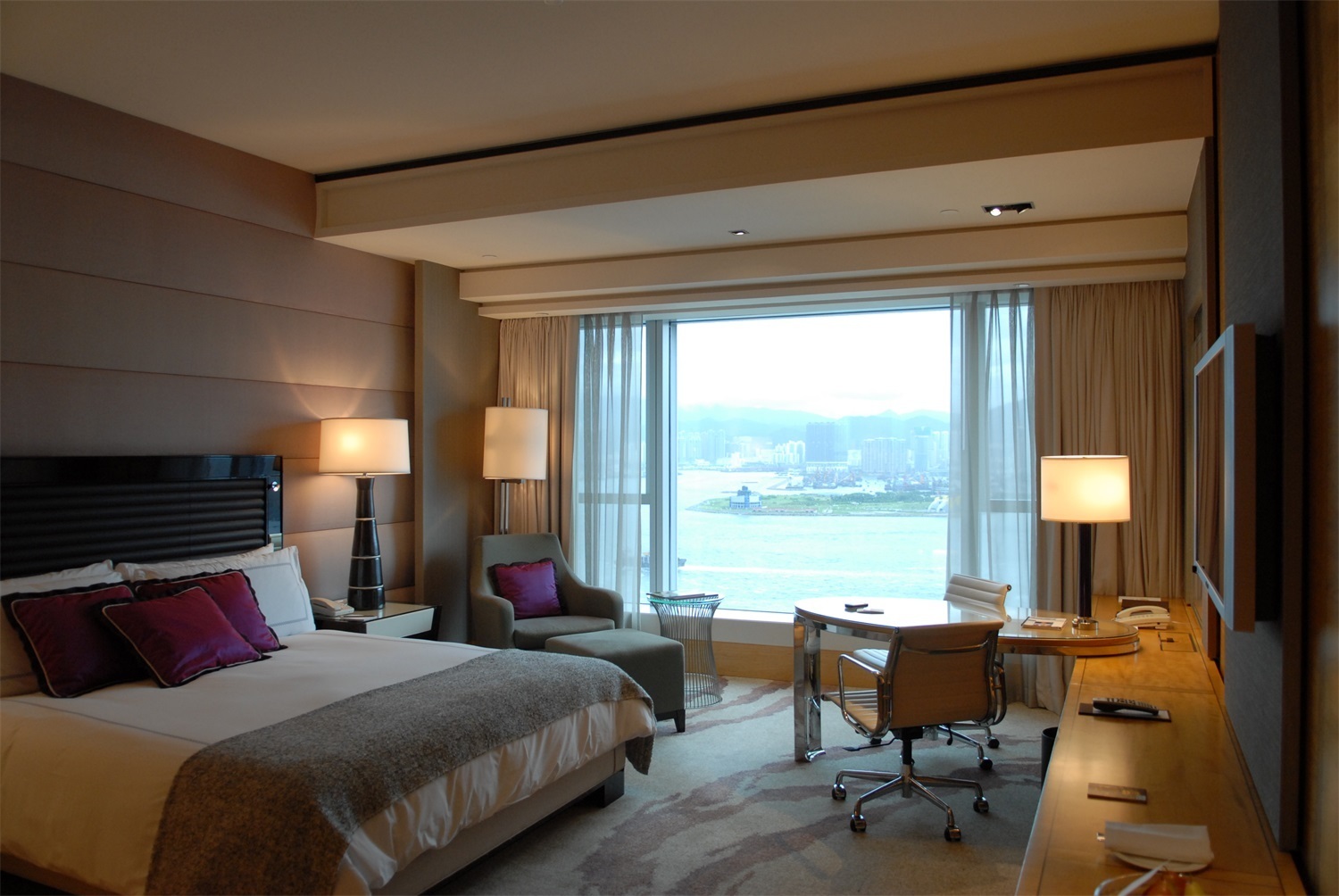 Four Seasons Hotel